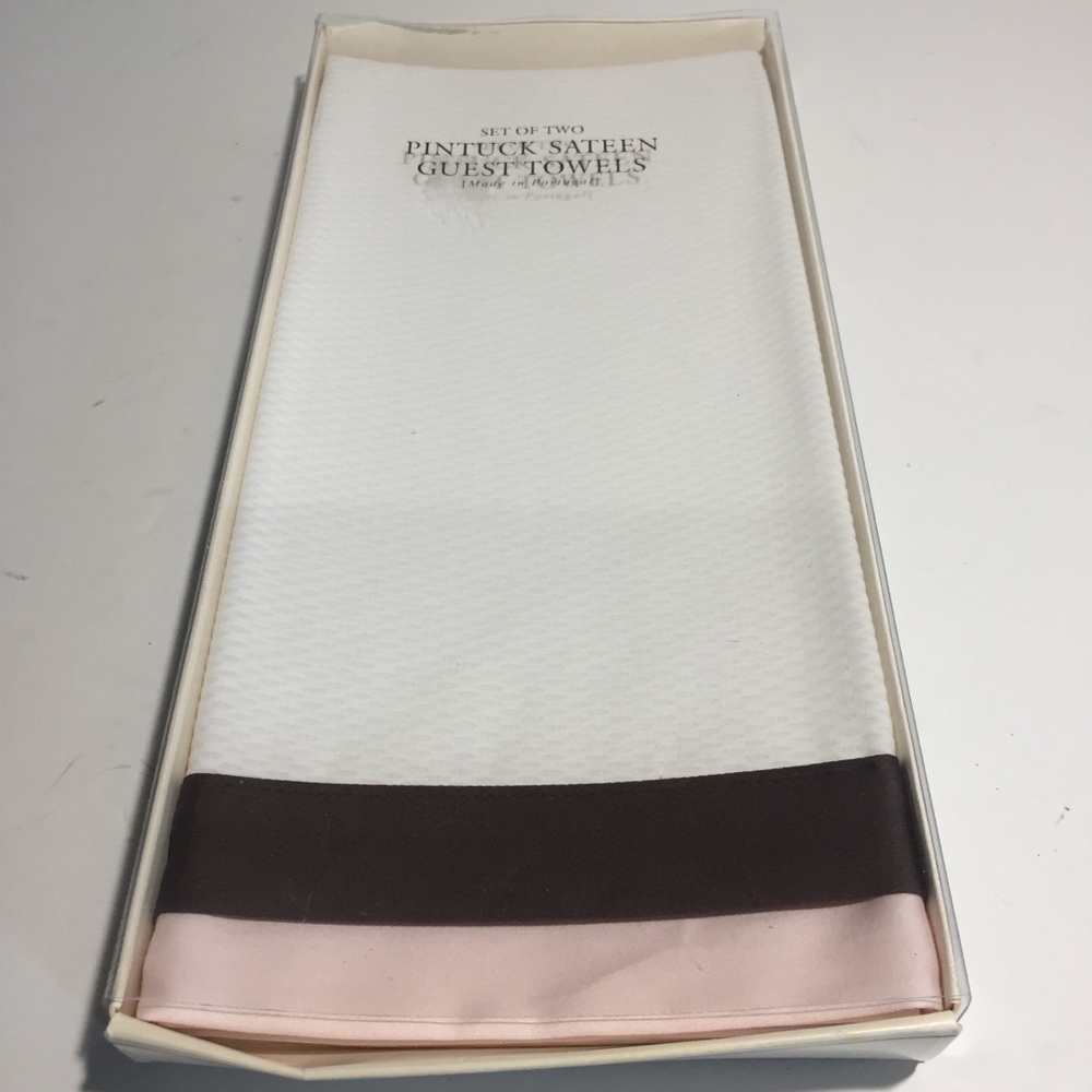 Restoration hardware pintuck towel set of two